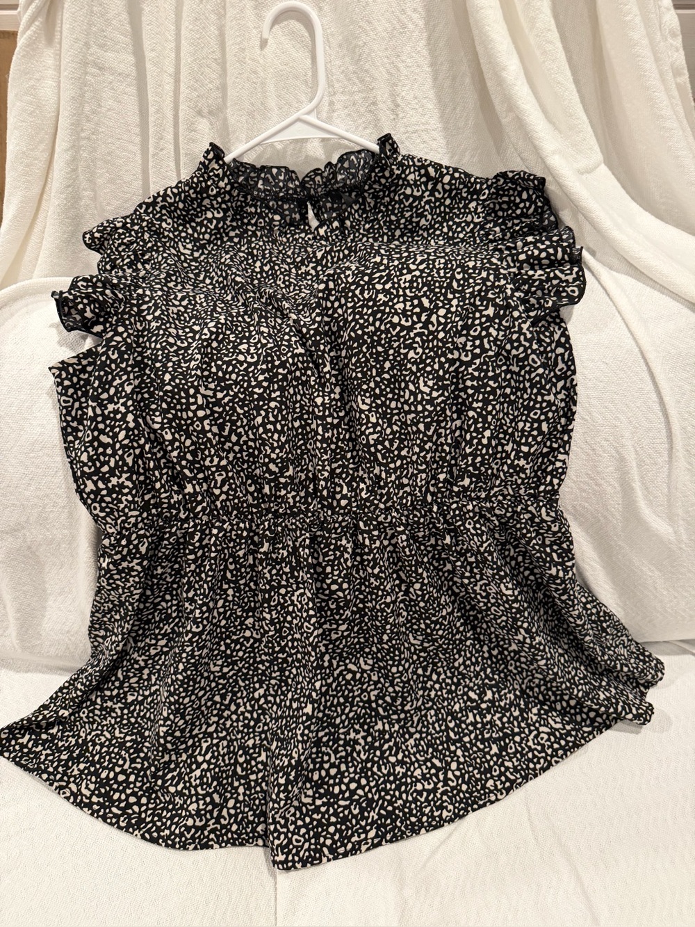 Black and White Printed Ruffle Sleeve Women's Top